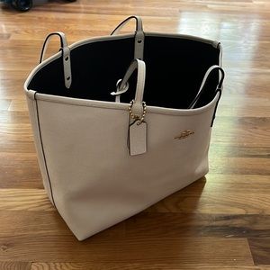 Large Coach Carryall